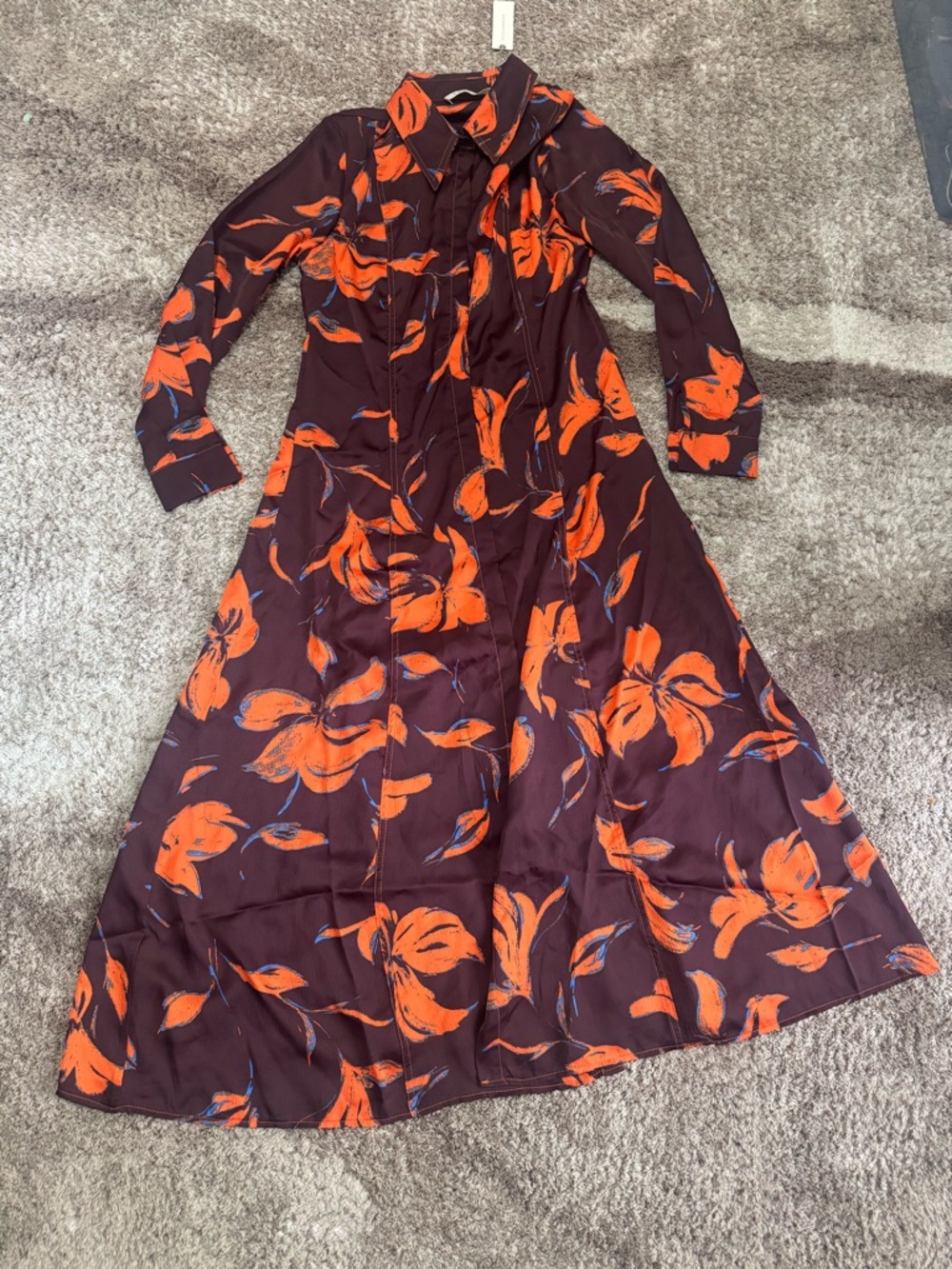 Exquise long sleeve print dress